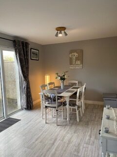 3 Bedroom Home – 74 Sycamore Close, Sixmilebridge, Co. Clare 3 Bedroom Home – 74 Sycamore Close, Sixmilebridge, Co. Clare