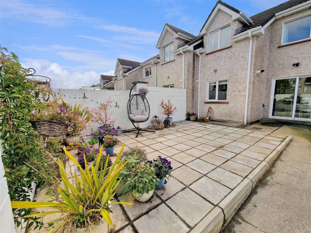 Ryder Cup 2027 Accommodation – Modern 3-Bedroom Home in Ennis, Co. Clare