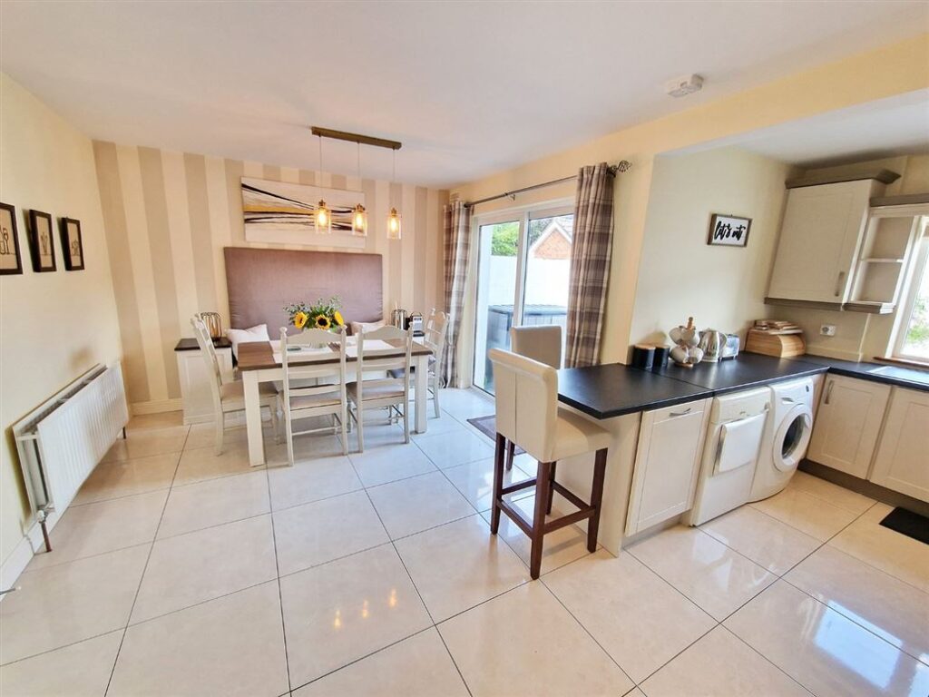 Ryder Cup 2027 Accommodation – Modern 3-Bedroom Home in Ennis, Co. Clare