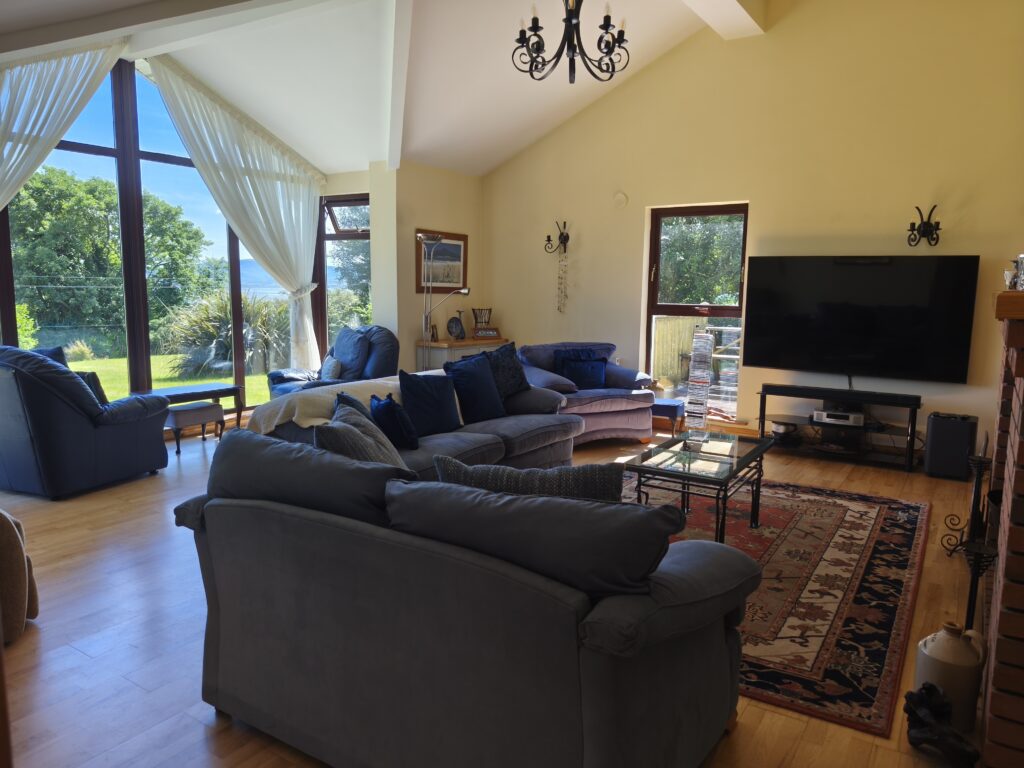 4 Bedroom Home – Fybagh, Castlemaine Co. Kerry 4 Bedroom Home – Fybagh, Castlemaine Co. Kerry