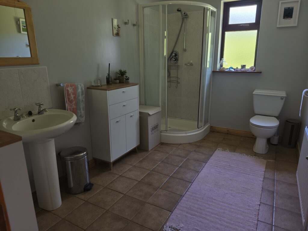 4 Bedroom Home – Fybagh, Castlemaine Co. Kerry 4 Bedroom Home – Fybagh, Castlemaine Co. Kerry